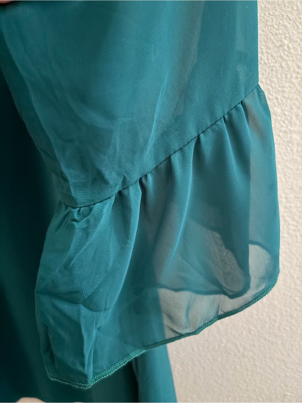 Zero 2 Eight Emerald Green Blouse Large Jeweled Button Bell Sleeve Top - Picture 4 of 8